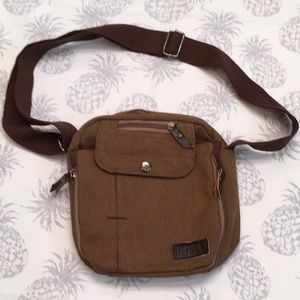 Harwish Multiple Pocket Canvas Cross Body.